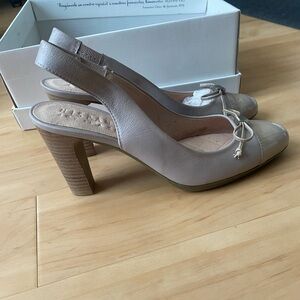 Hispanitas Taupe Slingback Heels